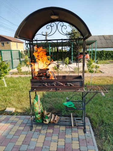 Через мангал на стоянку